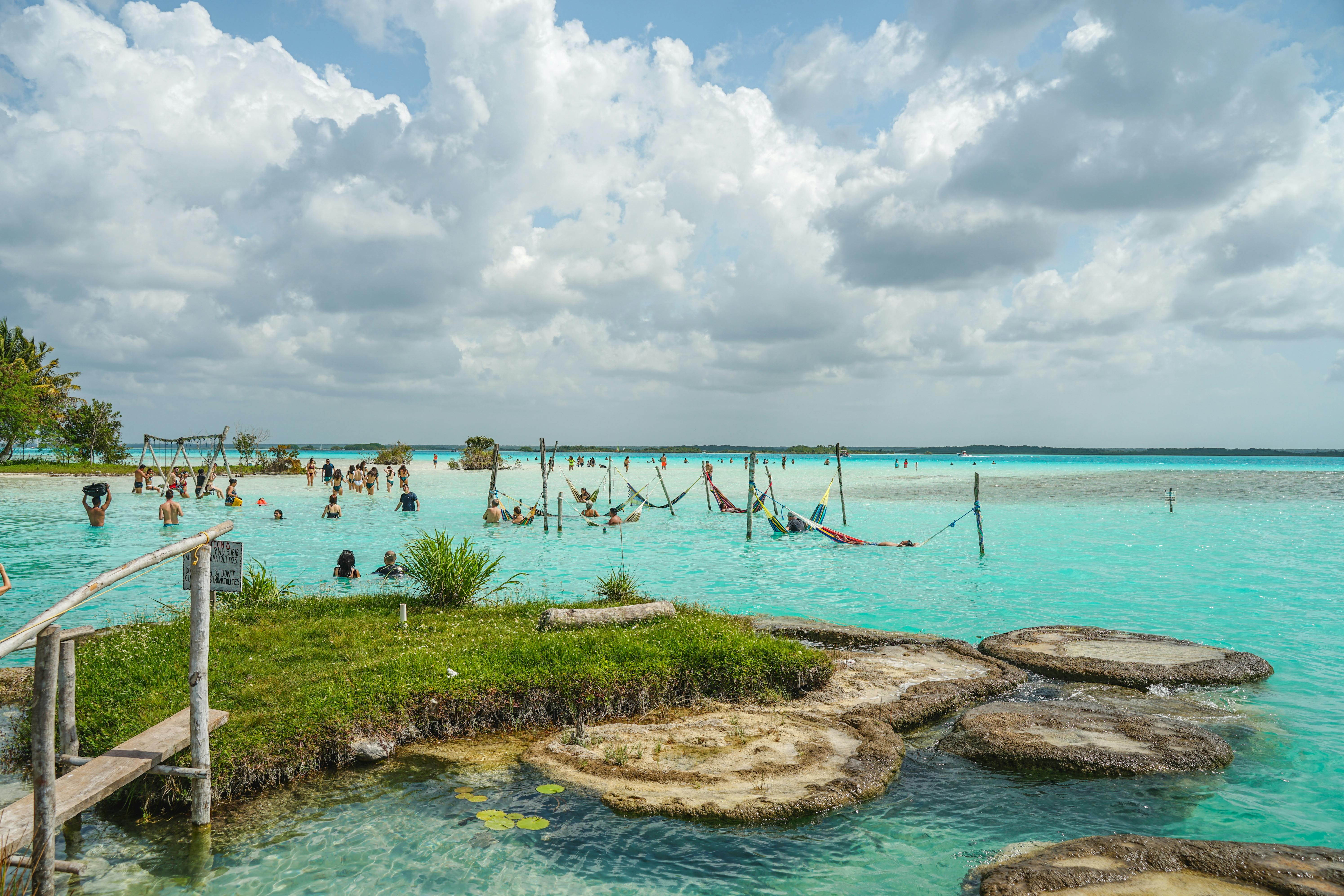 Crystal clear turquoise waters of Bacalar Lagoon