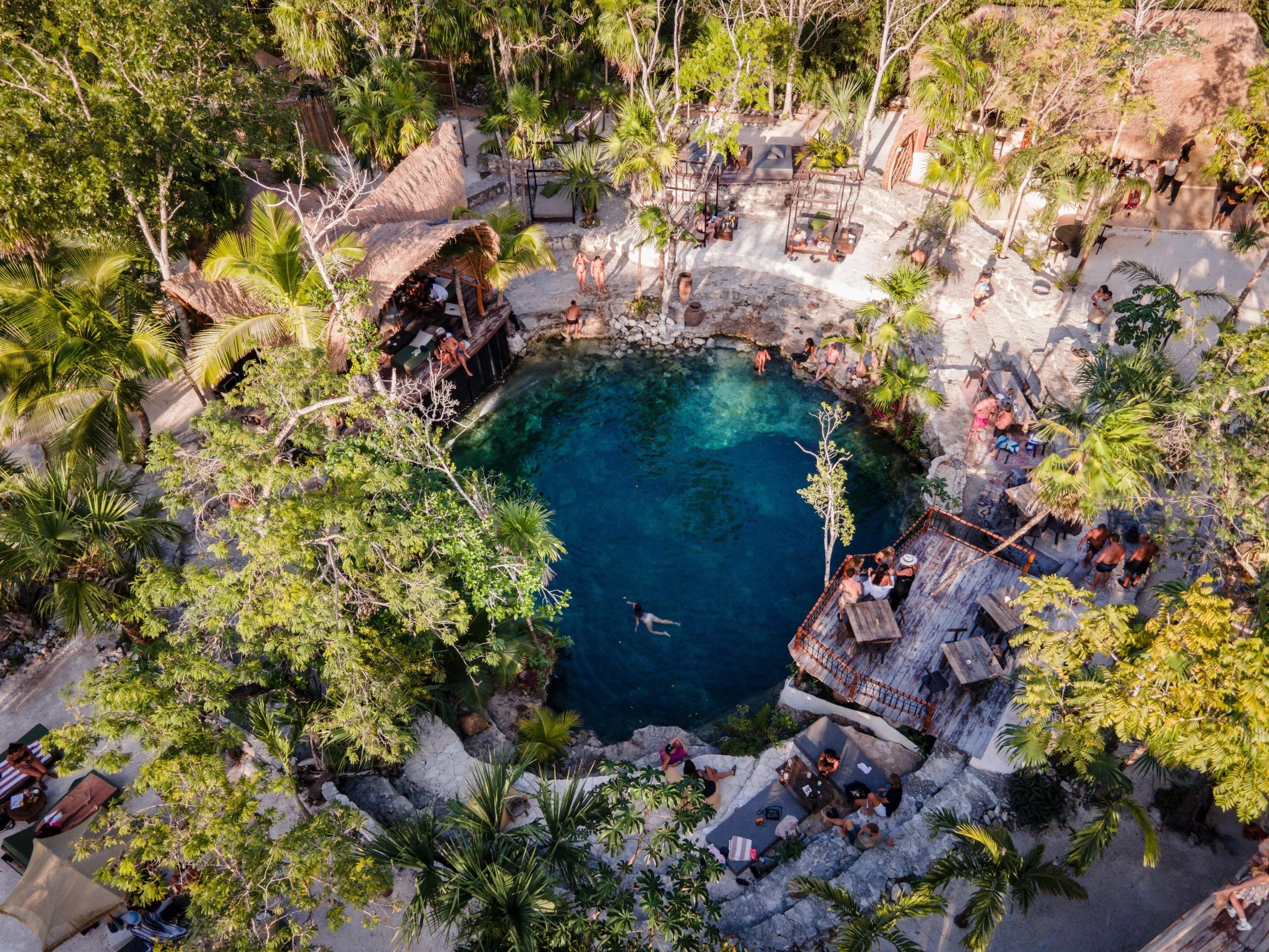Vesica Cenote Club